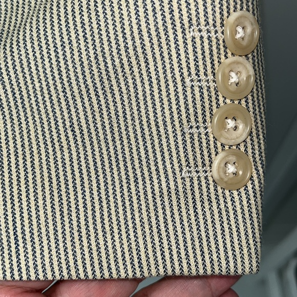 Nautica Sports Jacket Size 46T in EUC. Beige and Blue. 55% Viscose 45% Wool - Picture 11 of 16